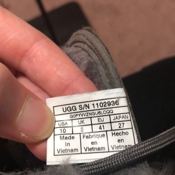 Ugg Adirondack Boot- Gray Leopard! - Picture 15 of 16